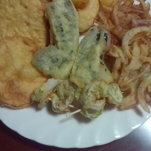 にぎやか♪♬〜野菜とグルグルちくわの天ぷら。
